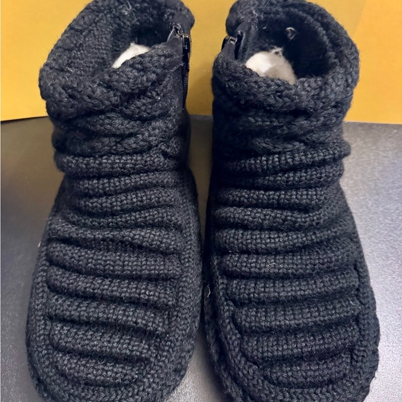 UGG Classic Mini Black Knit Boots - Picture 2 of 16